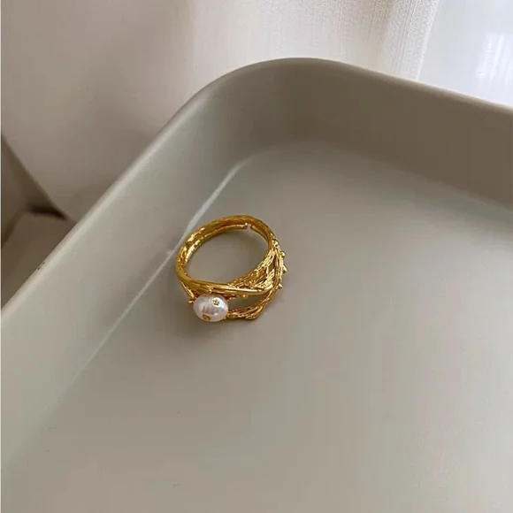 Pearl and Gold Ring 18k Gold and 925 Sterling Silver - Picture 3 of 7